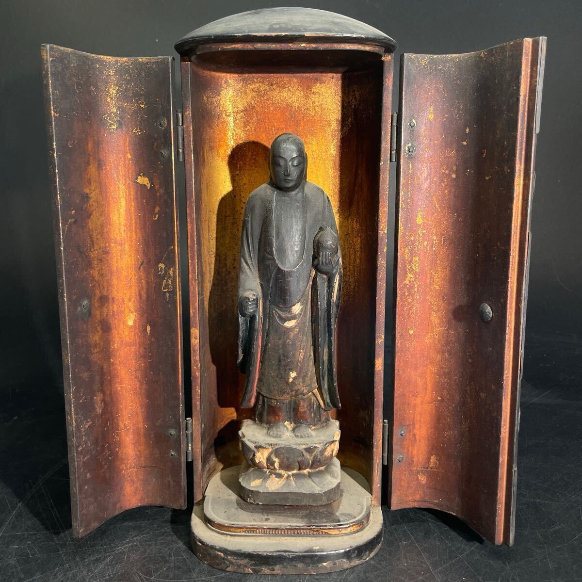 時代 木製 地蔵菩薩 厨子付 / 仏教美術 仏像 厨子仏 木工芸 木彫 金彩 煎茶飾 .G1860拍卖