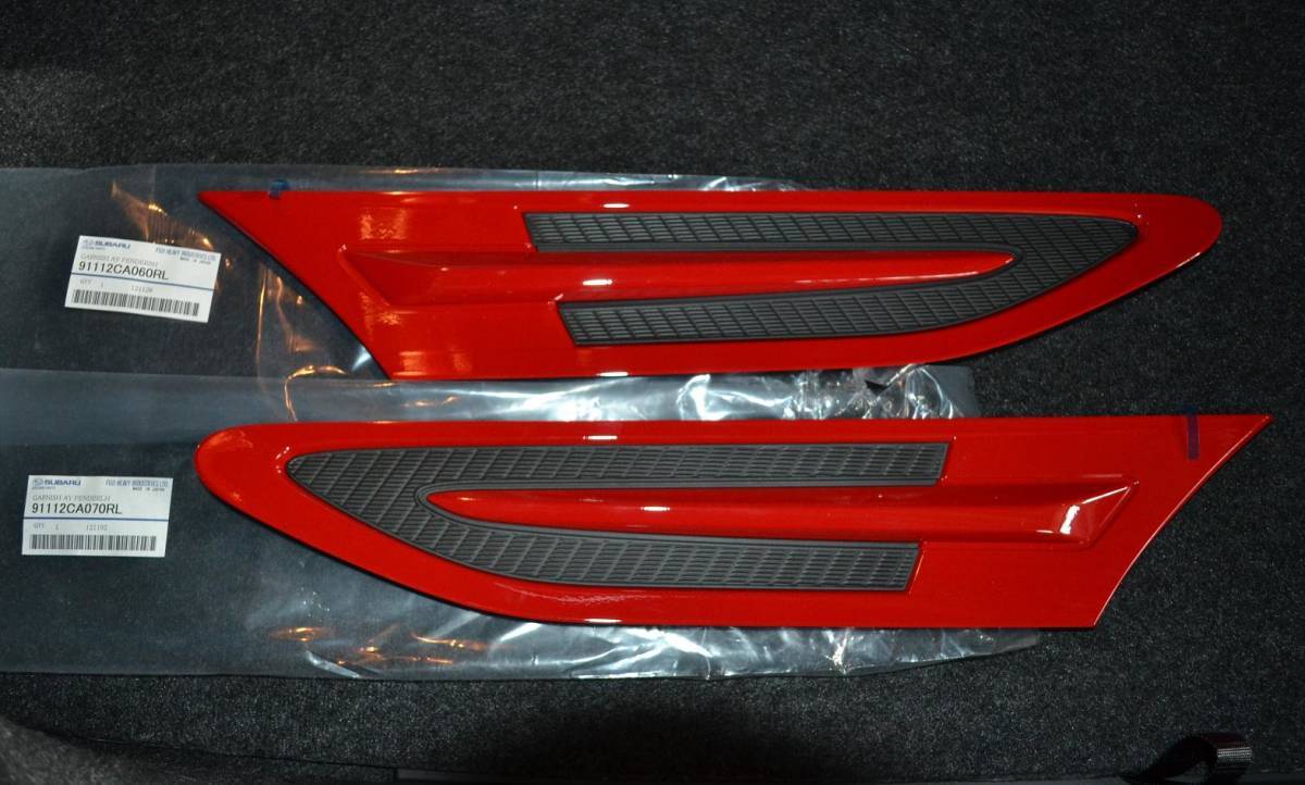 ★新品 未使用 純正部品 スバル SUBARU BRZ純正 フェンダーガーニッシュ トヨタ TOYOTA 86 カスタム BRZ 左右セット ライトニングレッド★拍卖