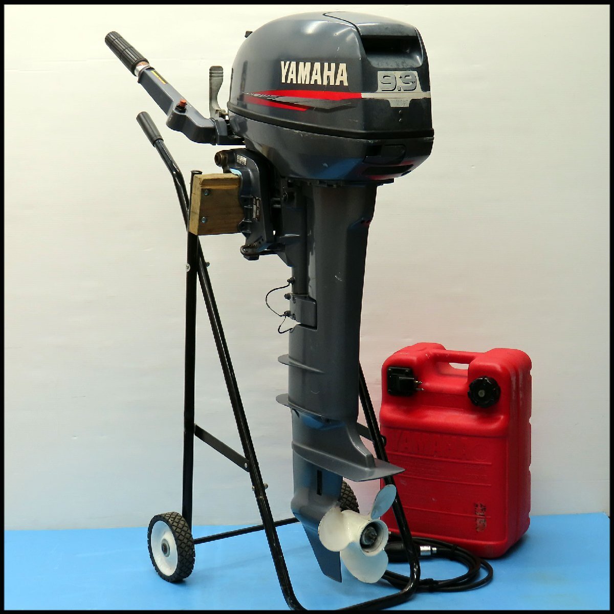 ■ヤマハ 9.9馬力 2ストローク 小型船舶用船外機 9.9FMH(682K) L脚? 現状品/燃料タンク・ホース付/ボート エンジン拍卖