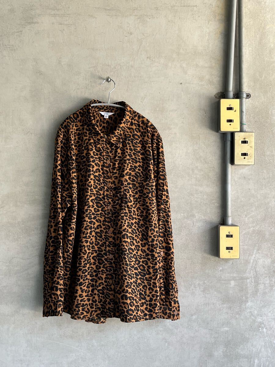 00s 2000年代 TIME AND TRU レオパード 豹柄 長袖シャツ 総柄 XXL ビッグサイズ インド製 古着 方ポケ 薄手 ポリシャツ ポリエステル レア拍卖