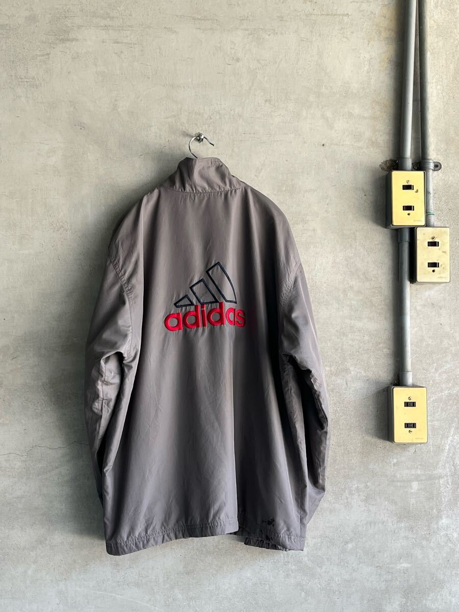 90s 90年代 ビンテージ adidas アディダス ナイロン シェル ジャケット シンプル ロゴ グレー 長袖 古着 刺繍 2トーン ストリート スケート拍卖