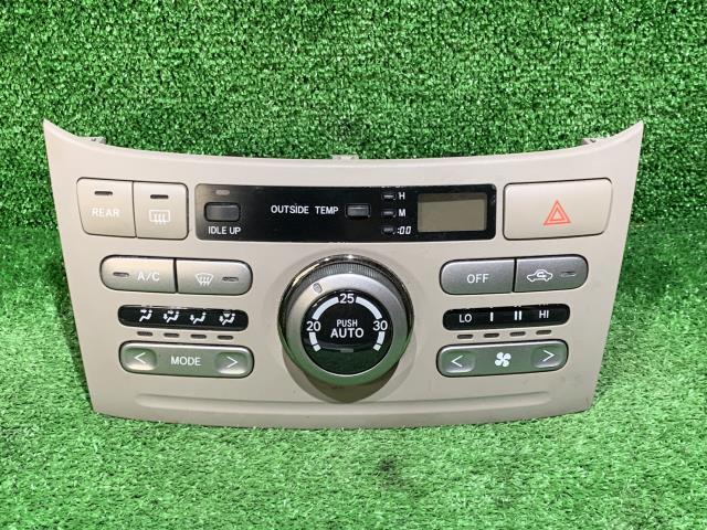 ノア DBA-AZR65G A/Cスイッチパネル 88650-28A41拍卖