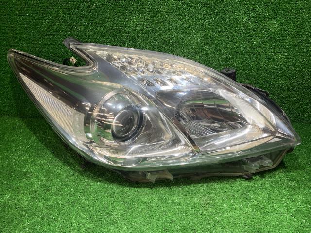 プリウス DAA-ZVW30 右ヘッドランプASSY 81130-47500拍卖