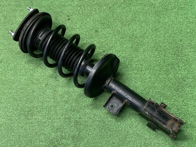 エスクード CBA-TD54W 右Fストラット 41601-64J00拍卖