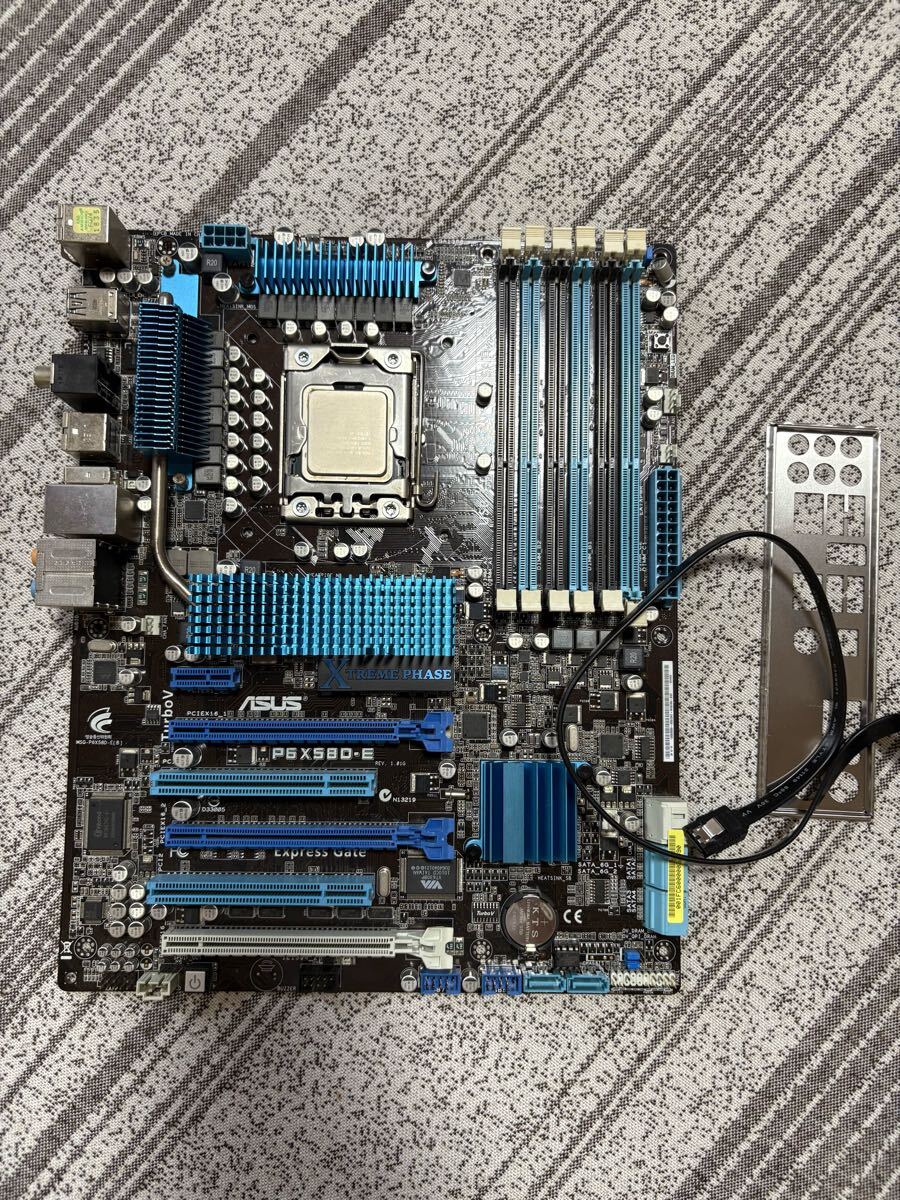 ASUS p6x58d-e LGA1366 マザーボード と cpu i7 960セット拍卖