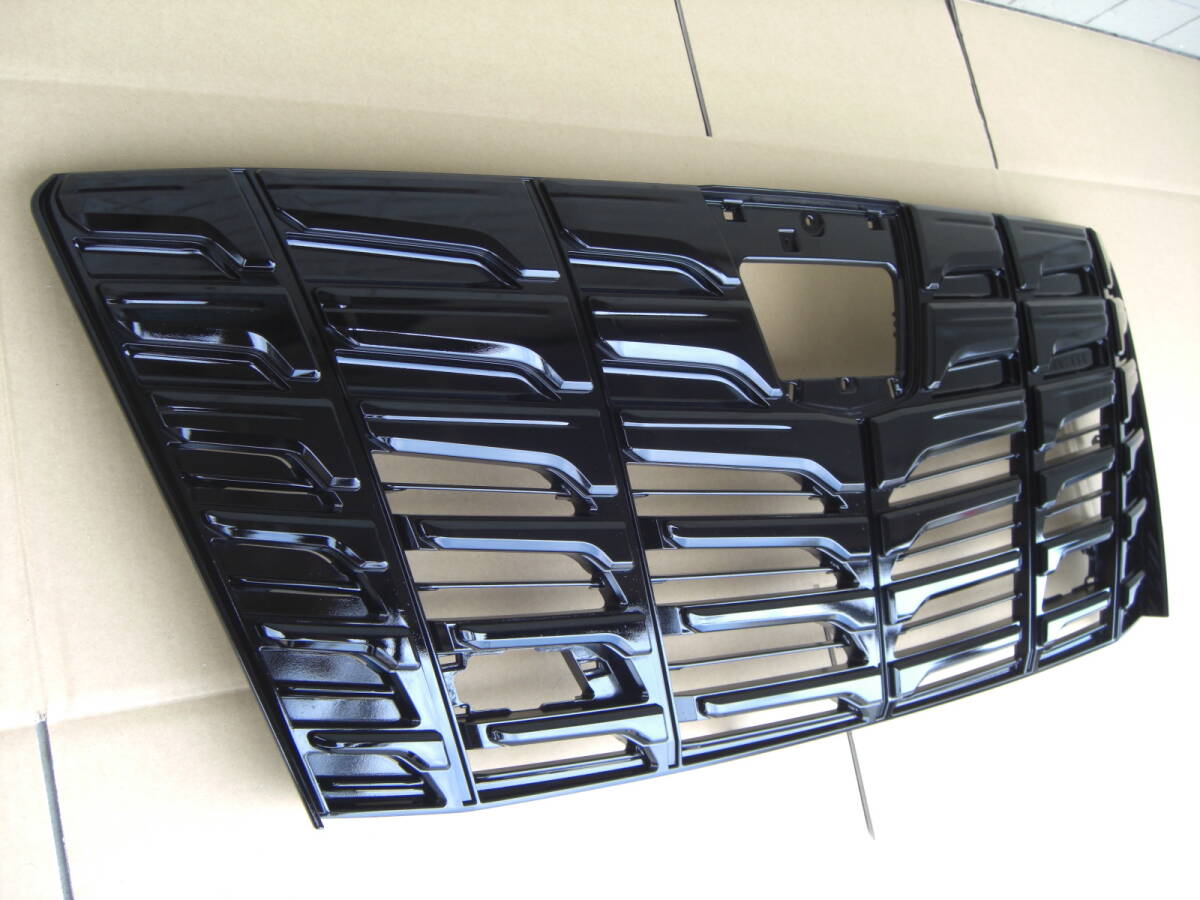 30系前期アルファード 純正フロントグリル 艶有 塗装後未使用品 202 黒 ブラック 破損無し ラジエターグリル拍卖
