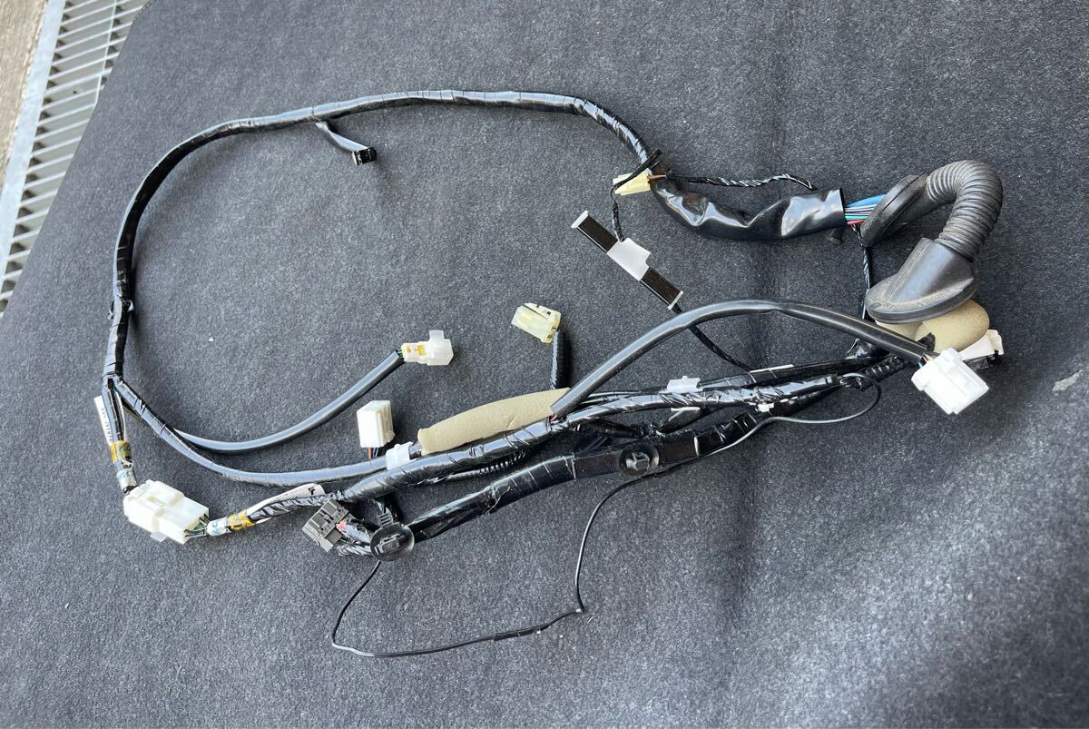 スバル インプレッサ スポーツ GP6 2012年 バックドア 配線 ハーネス 81812fj080 81812fj100 w-7363拍卖