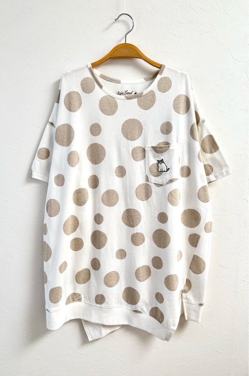 新品 タグ付き アシメ裾 猫ワンポイント刺繍 ドットプリント 半袖 プルオーバー フリーサイズ 拍卖