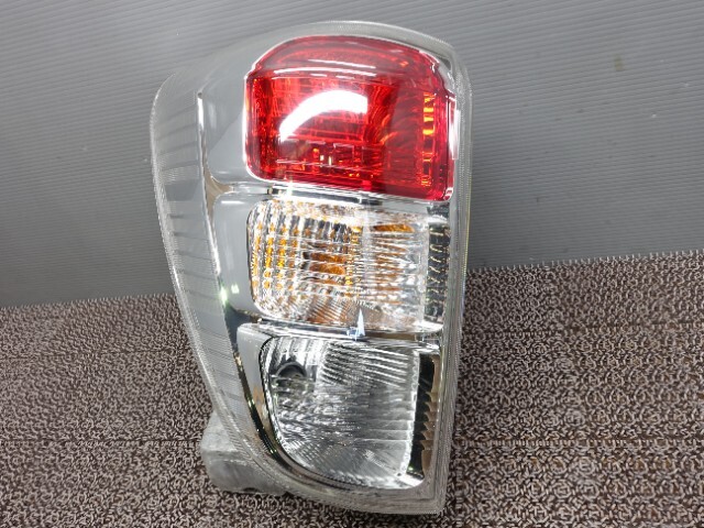 9019 トヨタ ラッシュ J210E テールランプ左 テールライト左 220-51987拍卖