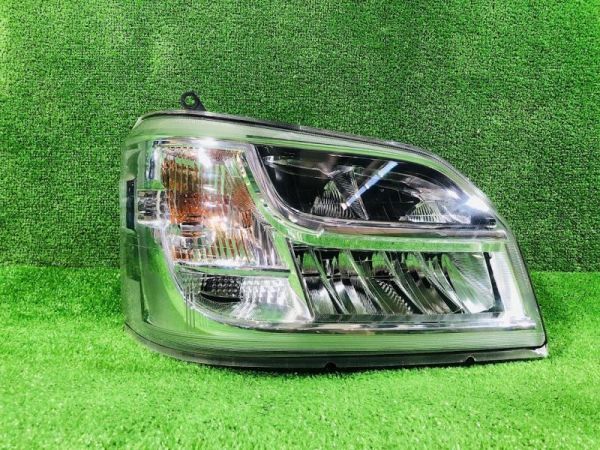 DAIHATSU ハイゼット HIJET TRUCK 右ヘッドライト RIGHT SIDE HEADLIGHTS ID:3455拍卖