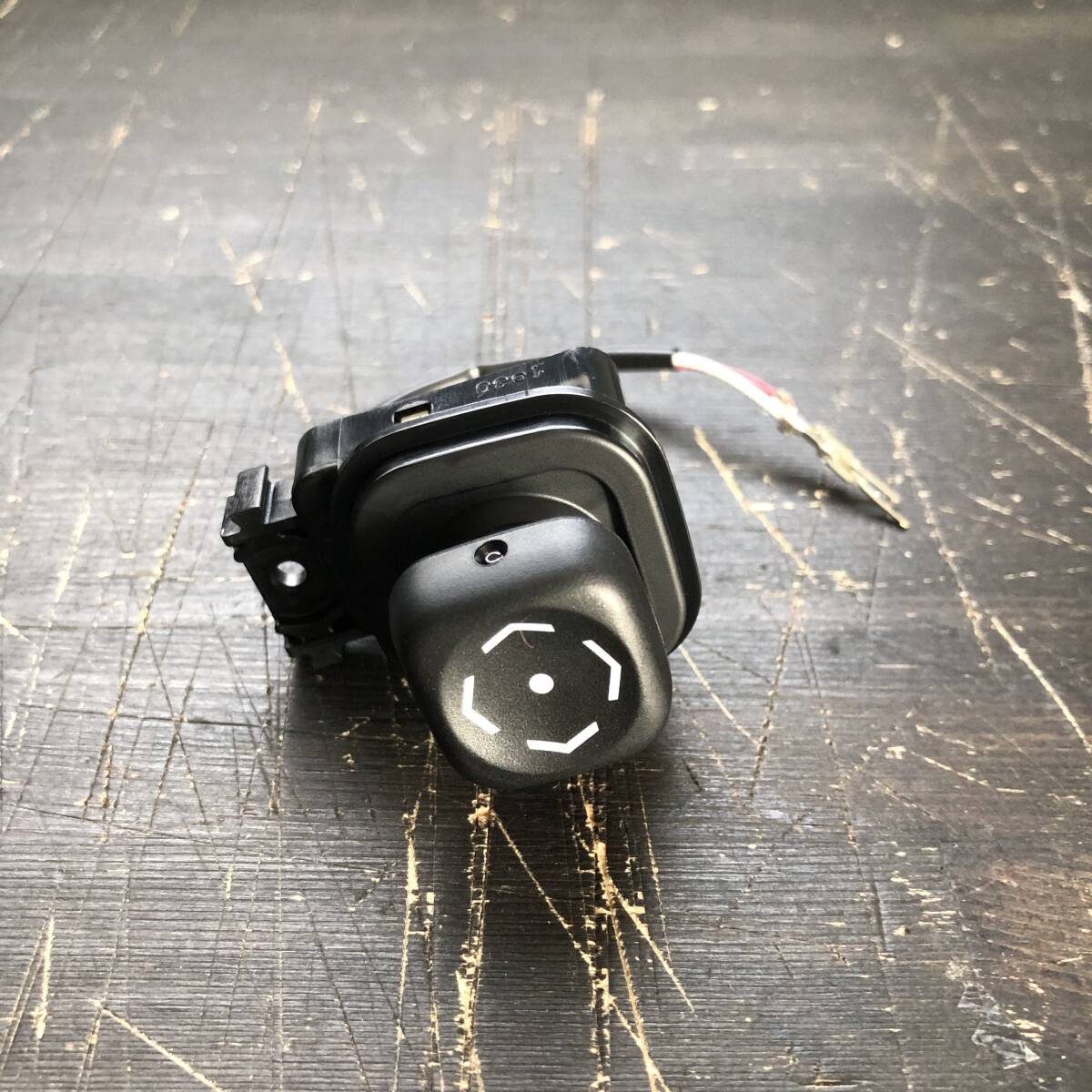 トヨタ 純正 ランドクルーザー レクサス LX470 チルトステアリング スイッチ SwitchTiltSteering 89235-50070 TOYOTA LEXUS Genuine 未使用拍卖