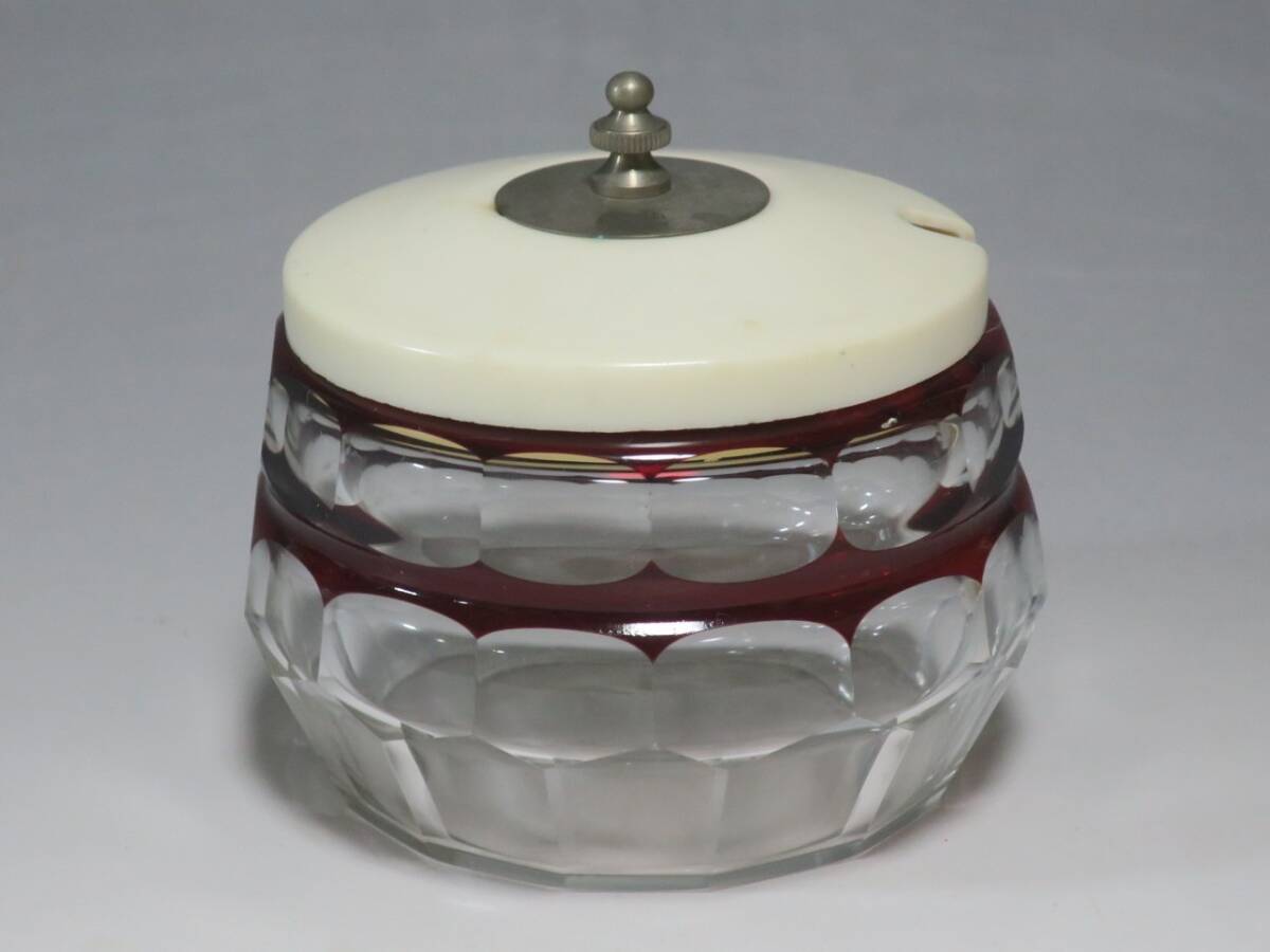 赤被せ 切り子ガラス 面取り 砂糖入れ プラスチック蓋 昭和レトロ 昭和初期 喫茶店拍卖