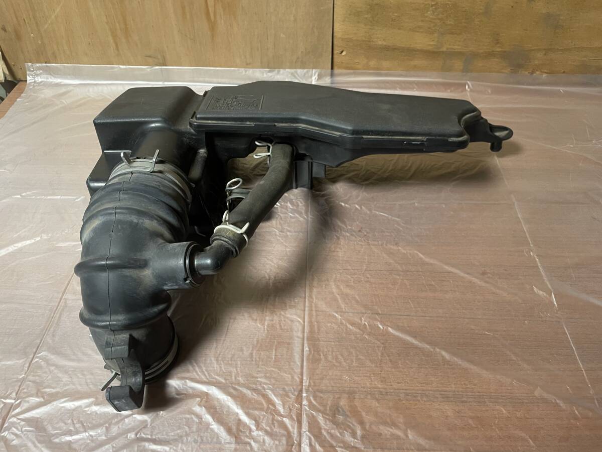 FREE SHIPPING* ルーミー 5BA-M900Aエアクリーナー キャップ/ボックス (ルーミー トール)1KRFE 17705-B1100 破損無し拍卖