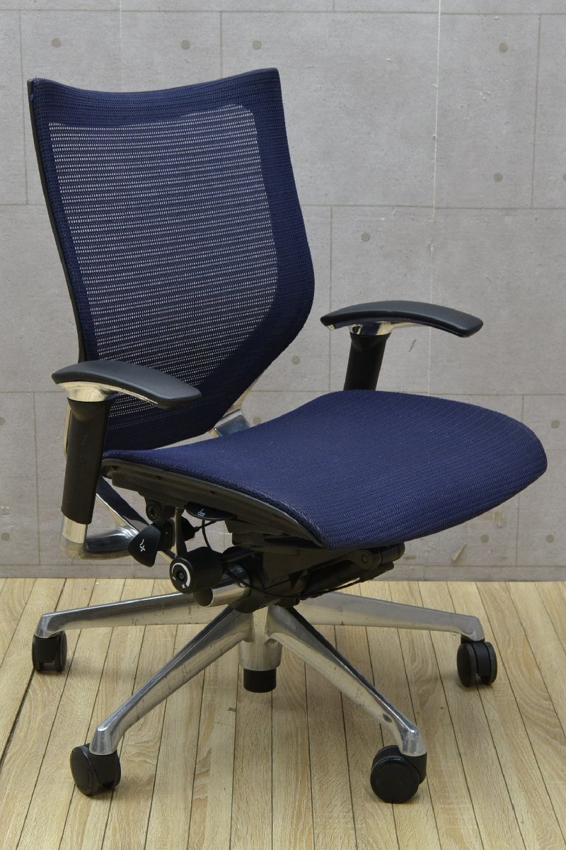 W1556■okamura オカムラ■バロン オフィスチェア メッシュ張り ローバック 肘付き■CP33AR■ブルー拍卖