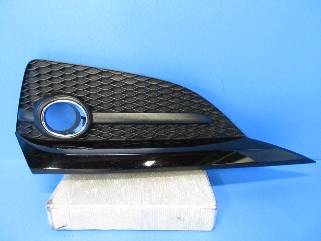 【即決有】 トヨタ クラウン RS ARS220 GWS224 AZSH20 AZSH21 純正 右 フォグ カバー 52030-30020 (B045361)拍卖