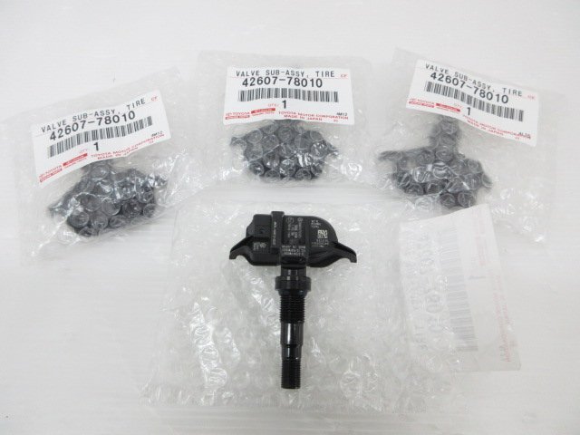 〇新品 純正品 レクサス トヨタ TPMS 空気圧センサー PMV-G001 42607-78010 4個 ランドクルーザー 250 新型 クラウンセダン (B043756)拍卖