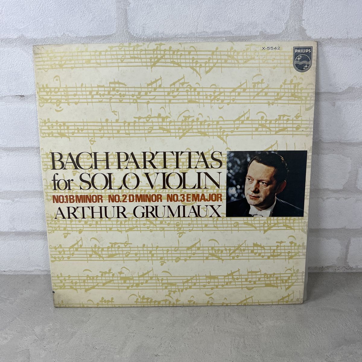 【100円スタート】J.S.バッハ 無伴奏ヴァイロリン・ソナタ全集 バルティータ篇 X-5542 LP レコード【587】拍卖