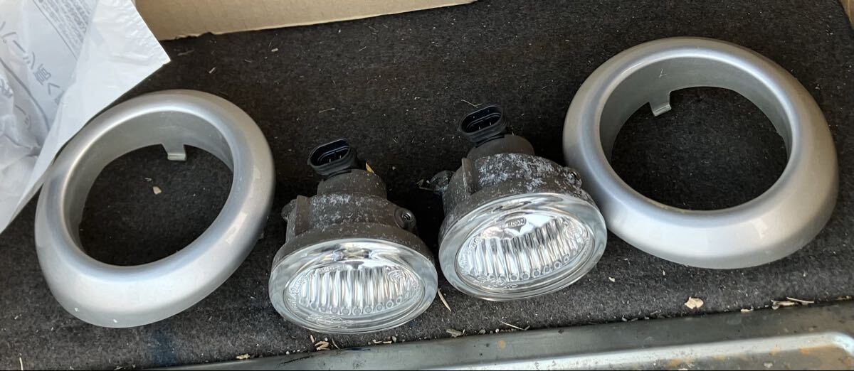 愛知 ミラココア L675S 純正 フォグランプ シルバー 銀 ダイハツ h8拍卖