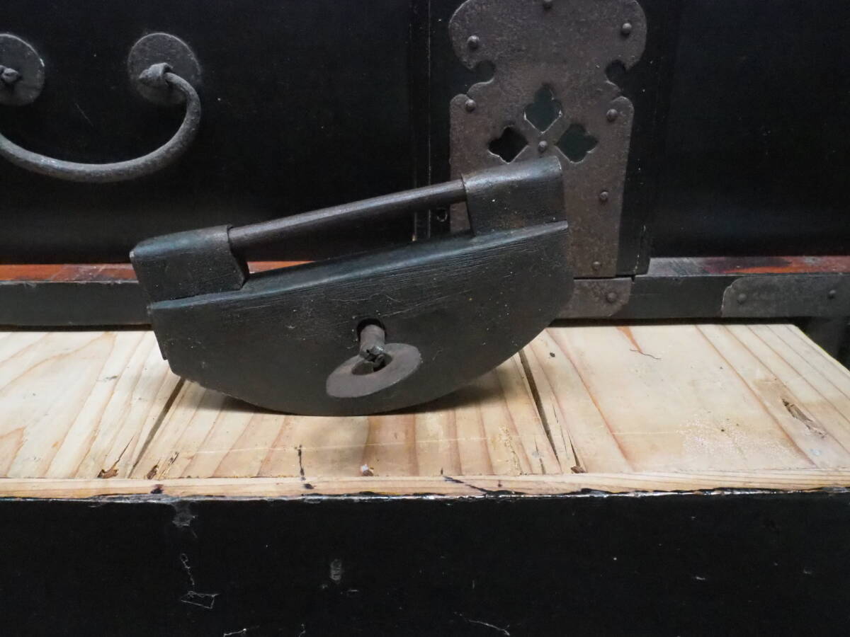 【明治期鍵付き錠前I】鉄製アイアン古道具アンティーク扉ドア戸金庫リフォーム蔵戸キー自在鉤インテリア箪笥インダストリアル拍卖