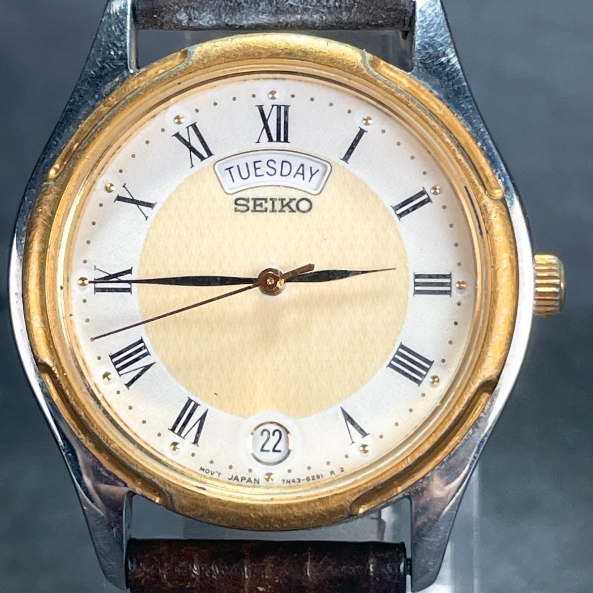 美品 SEIKO セイコー 7N43-6151 腕時計 アナログ クオーツ 3針 カレンダー レザーバンド ブラウン ホワイト 新品電池交換済み 動作確認済み拍卖