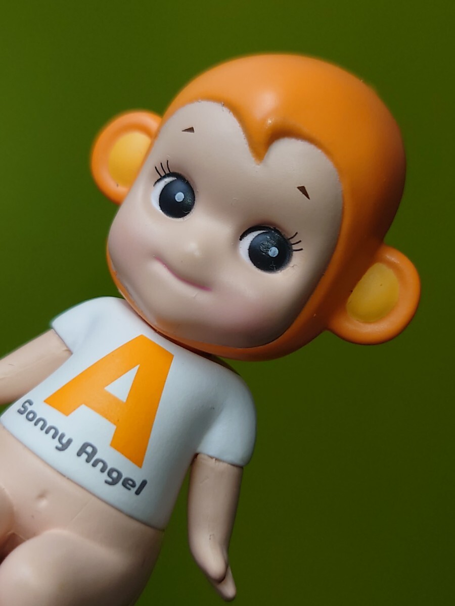 ソニーエンジェル 12thアニバーサリーシリーズ2016年 (おさるさん 文字:A)専用椅子付き イエロー×オレンジ 注意!右手取れています 拍卖