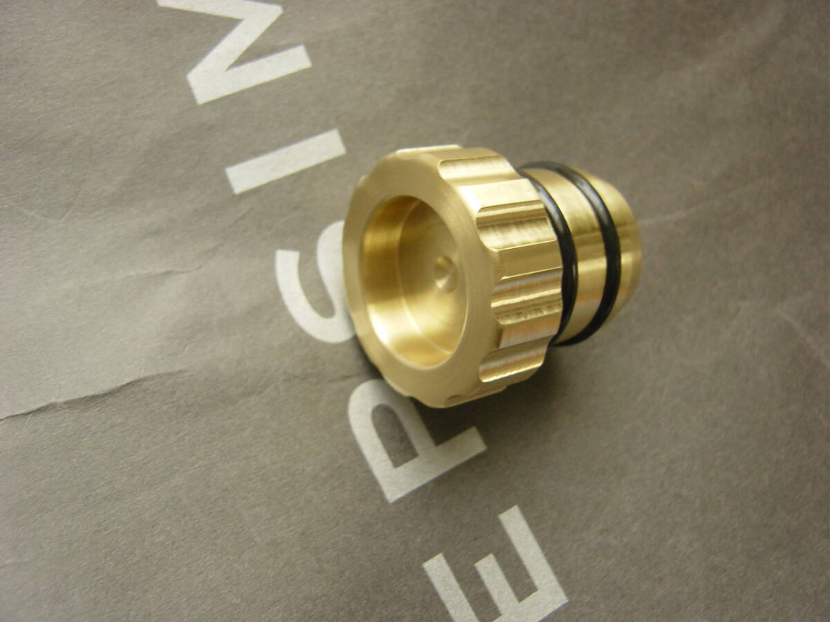 ハーレー ショベル等 オイルタンクキャップ ワンオフカスタム 真鍮製 ブラス 汎用品拍卖