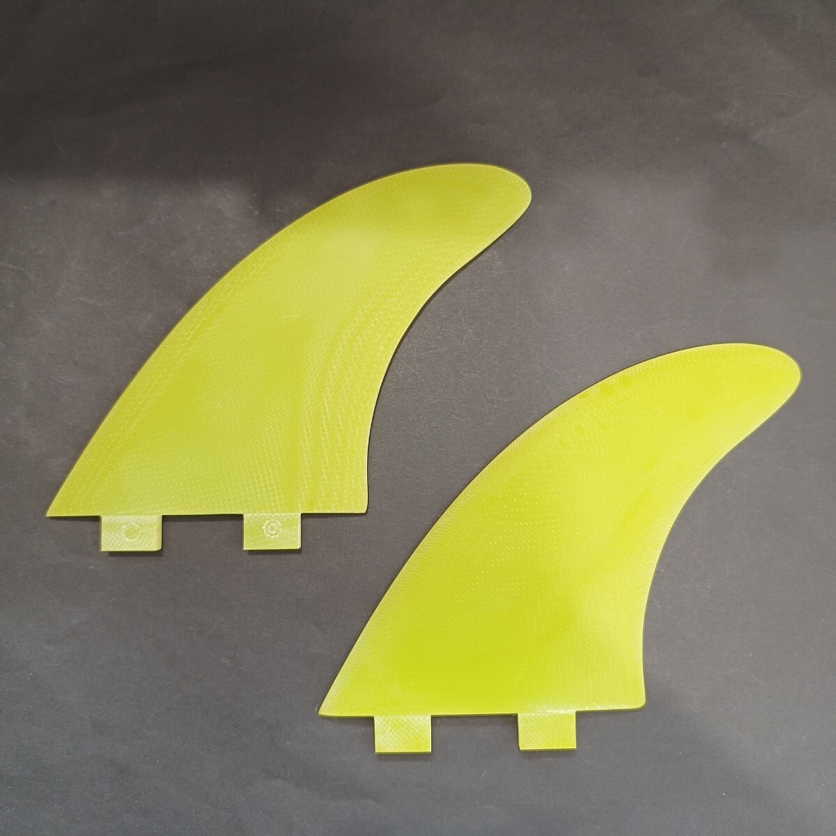 FCS対応 ツインフィン ファイバーグラス製 ミッドレングス ショートボード ノーブランド キャプテンフィン系 タイラー・ウォーレン系拍卖