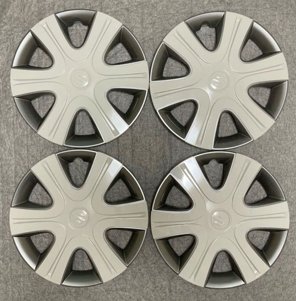 希少 現行 新車外し スズキ 純正 スペーシア 14インチ ホイールキャップ ホイールカバー MK94 スチールホイール用 ベージュ×シルバー拍卖