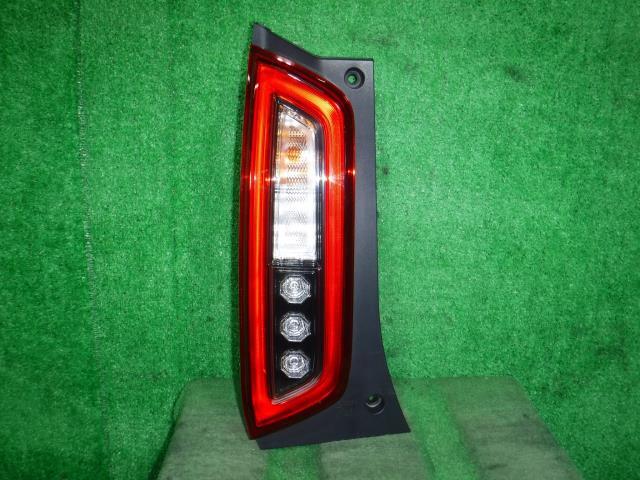 N-WGN 6BA-JH3 左テールランプ S07B 33550-TKR-N01拍卖