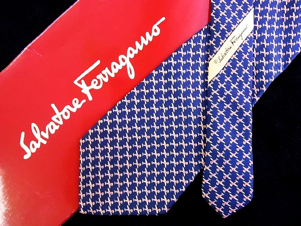 ♪今週の特売980円~♪2648♪状態並品【FERRAGAMO】フェラガモ【飛行機 プロペラ機 乗り物 柄】ネクタイ♪拍卖