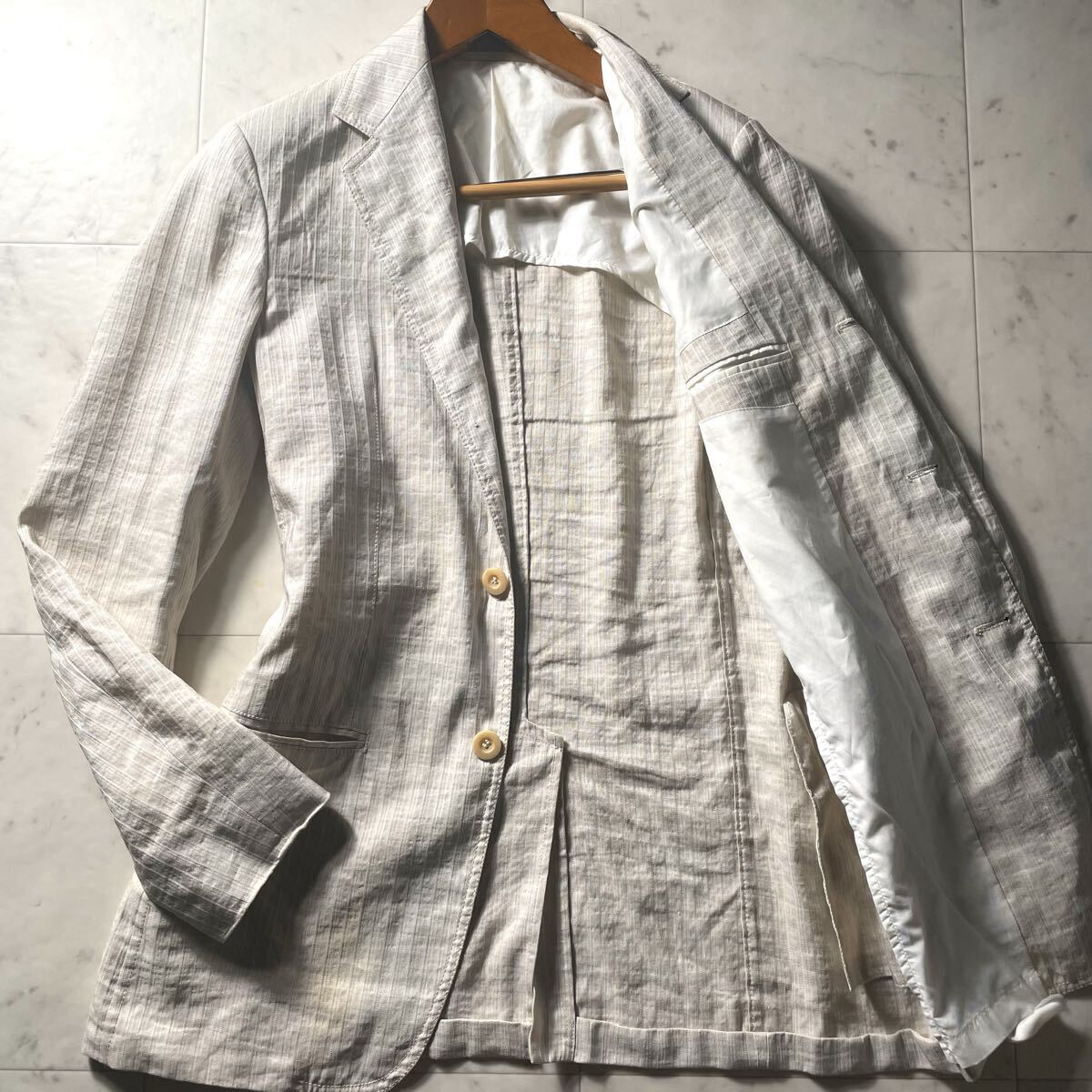 定価20万!!!極上リネン&シルク!!!【アルマーニ ARMANI COLLEZIONI】極上の着心地!!! テーラードジャケット 絹◎ 麻◎ 背抜き◎拍卖