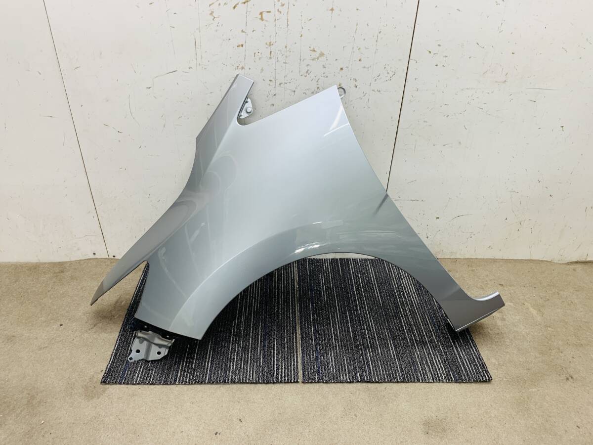 GK3/GK4/GK5/GK6/GP5/GP6 フィット 純正 左 フロントフェンダー フェンダー 色NH823M拍卖