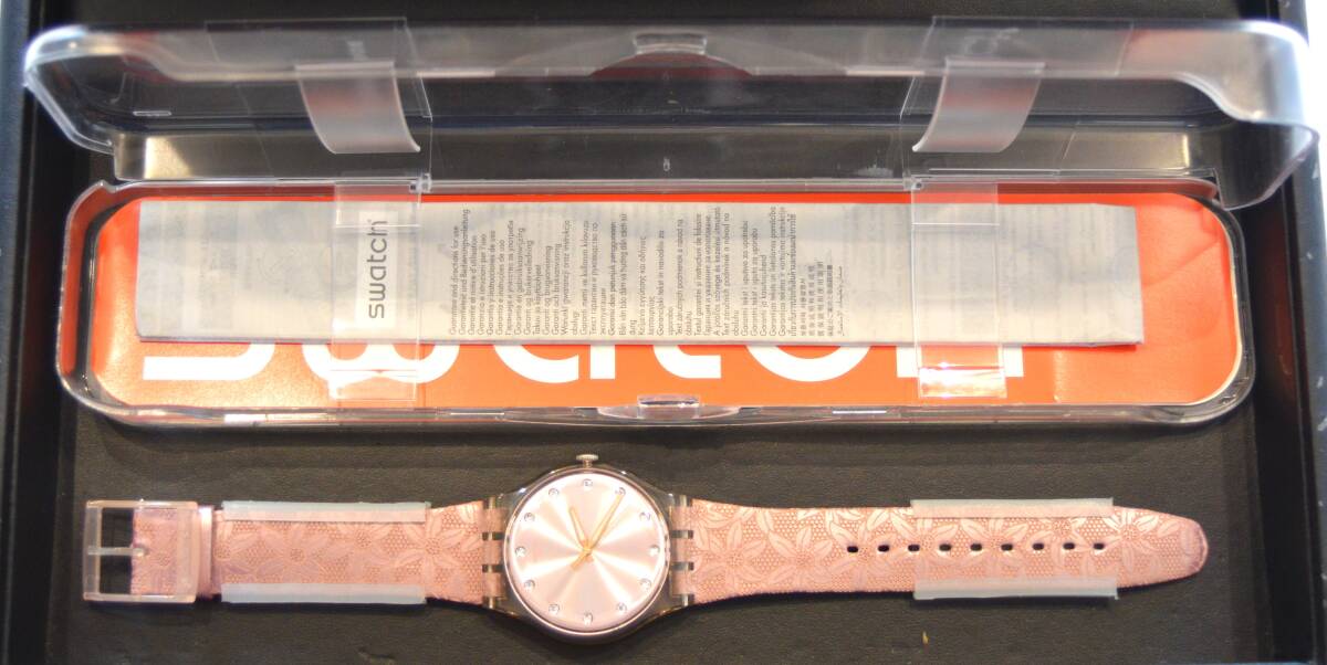 【新品未使用品 稼働中 25年7月電池交換済】 スウォッチ SWATCH IT38 ハイビスカス ベージュ バンド:レザー拍卖