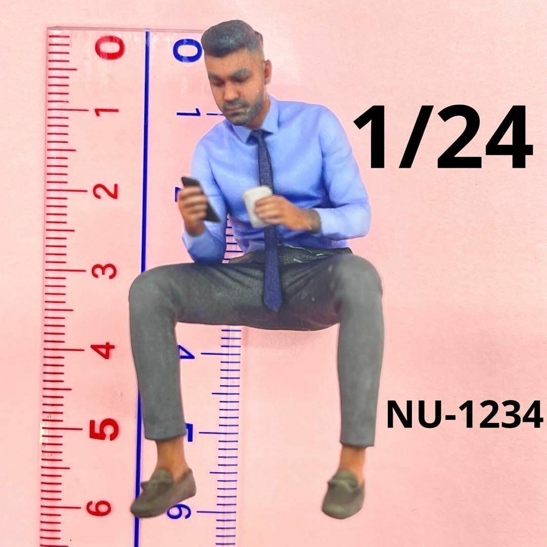 1/24 NU-1234 男性 フィギュア 完成品 1/64より大 ミニチュア リアルフィギュア ミニチュアイメージ ドールハウスに拍卖