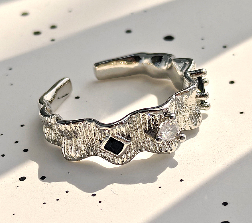 N2506148◆Bigstone◆【存在感な印象】キラキラ輝く*ファッション印象*豪華なリング*13~15号拍卖