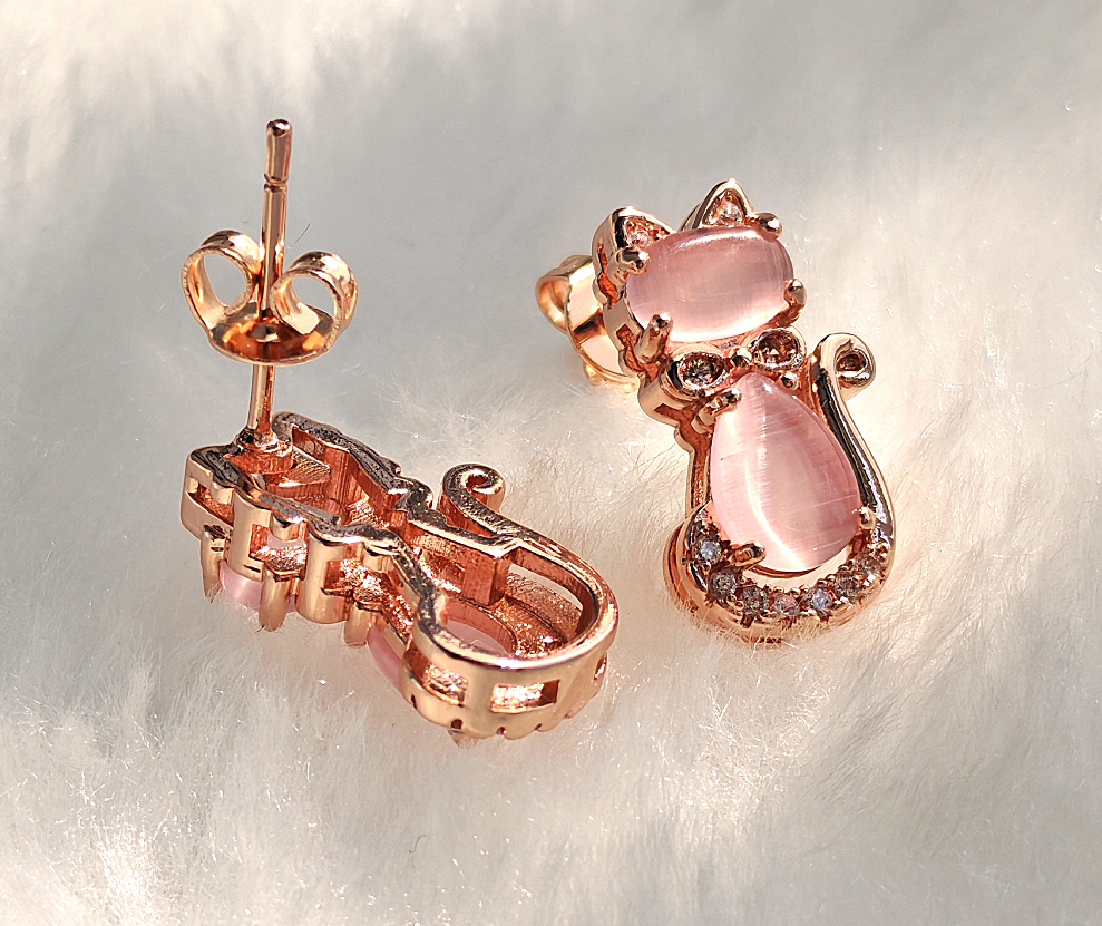 N2506146◆Bigstone◆【猫のデザイン】ファッション印象*目に眩しい宝石*ピアス拍卖