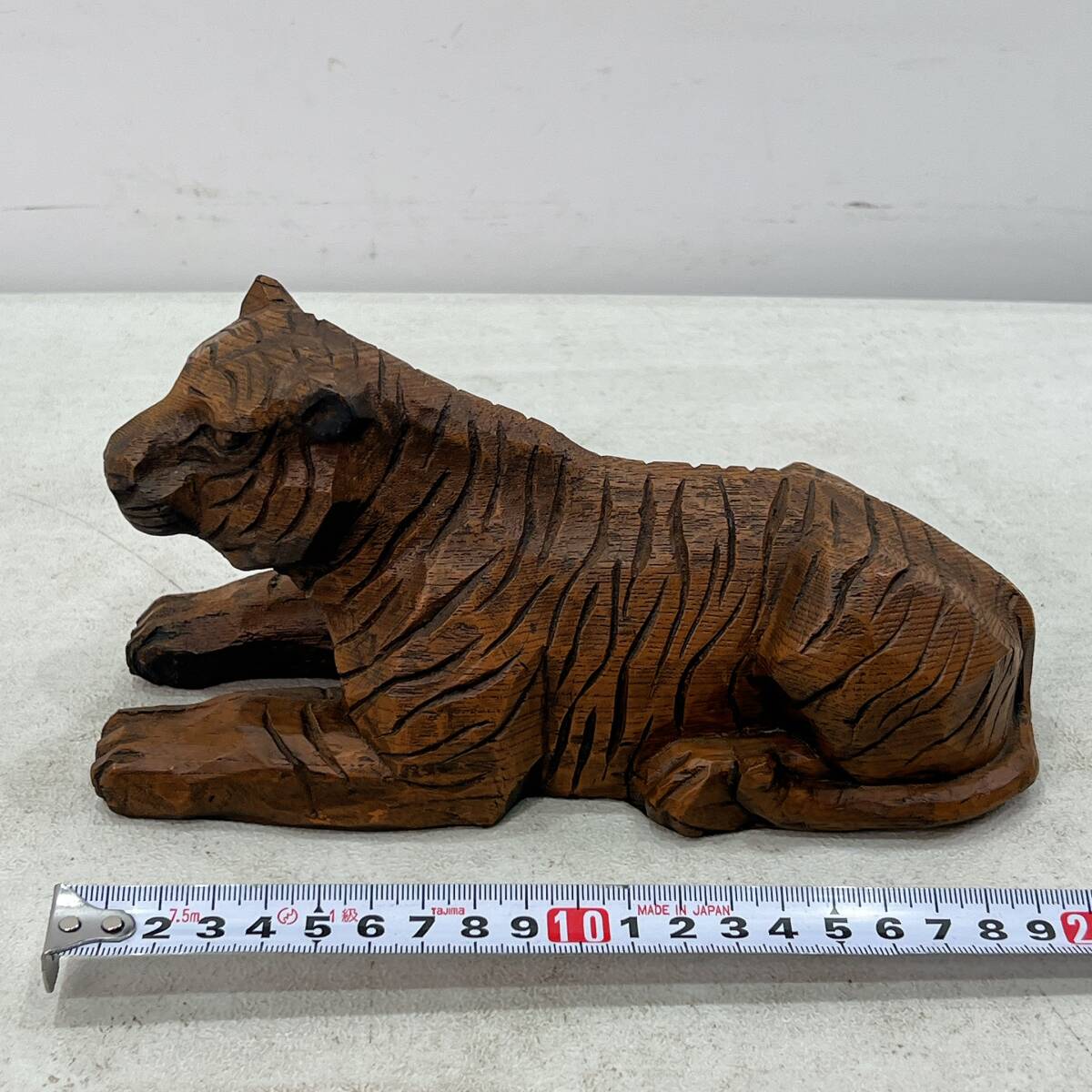 ブリヂストン エバーウッド 木製 木彫り トラの彫刻 工芸 置物 アンティーク ビンテージ 中古拍卖