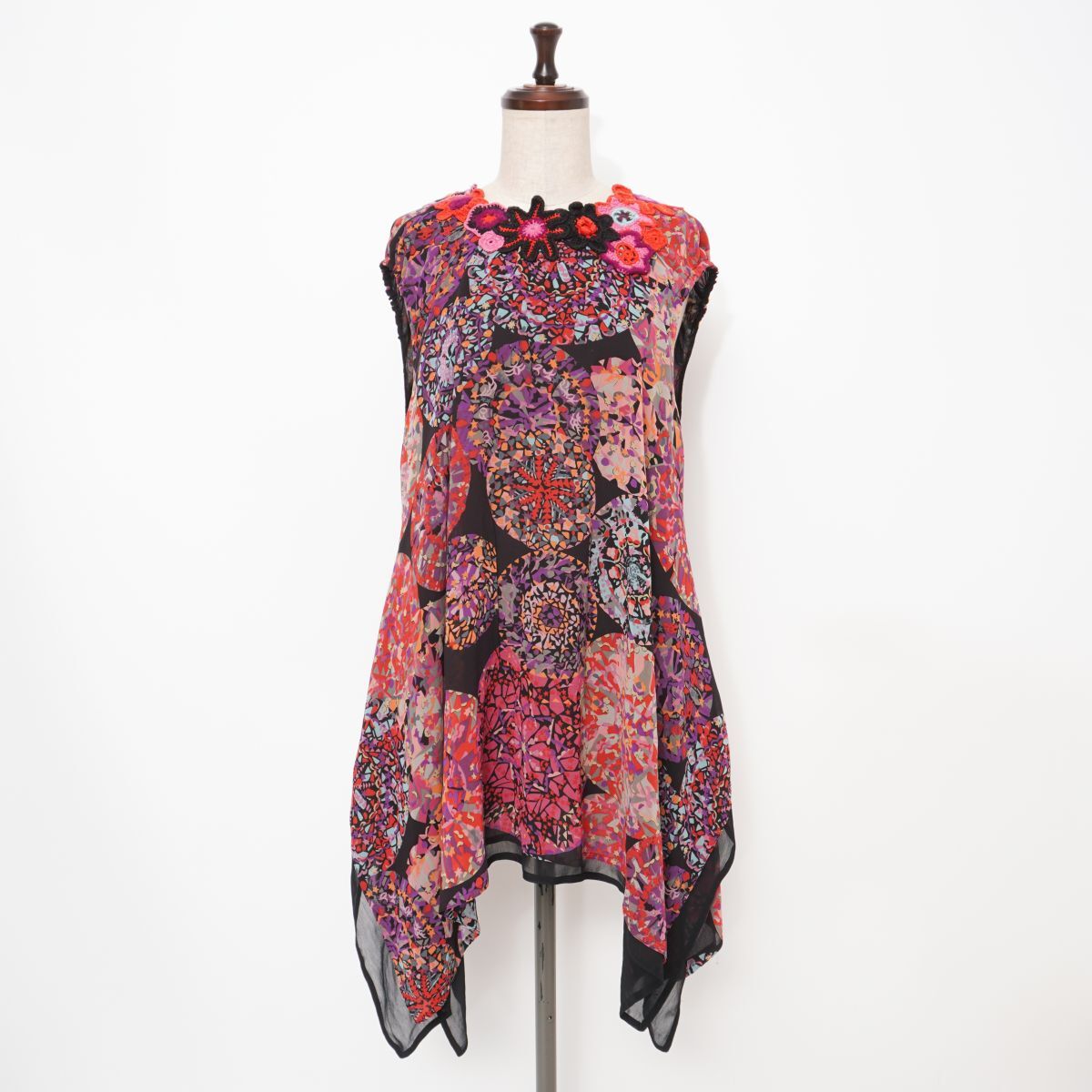 美品 TOKUKO 1er VOL トクコ プルミエヴォル 鍵編みフラワーモチーフチュニック トップス レディース マルチカラー サイズ9*ED1145拍卖