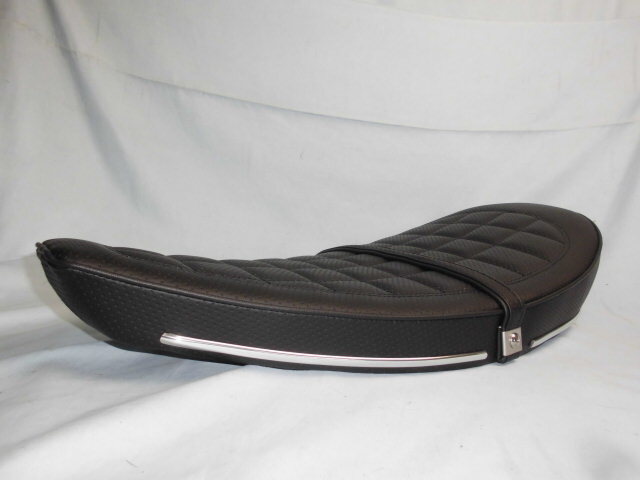 ■ 6V 初期型 シャリー ケツアゲ CB風 黒パンチング カスタムシート シャリー モール付 CF70 / CF50拍卖