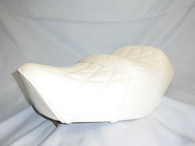 ■2JA ジョグ JOG ダイヤ柄 カスタムシート 段シート 白レザー 白パイピング ベルト付拍卖