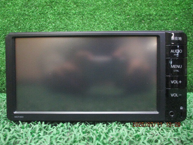 トヨタ 純正ナビゲーション NSCP-W64 パスワード不明の為未テスト ジャンク品 252419拍卖