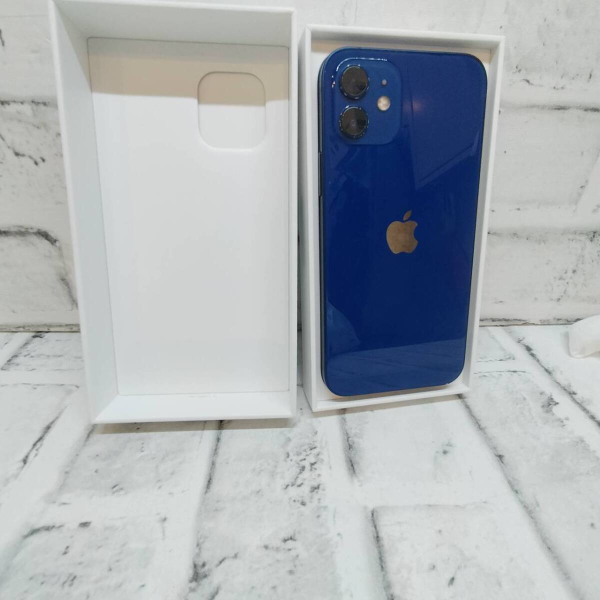 Apple iPhone12 128GB Blue A2402 MGHX3J/A バッテリ87% IMEI-353046111875841 KDDI=〇【5610】拍卖