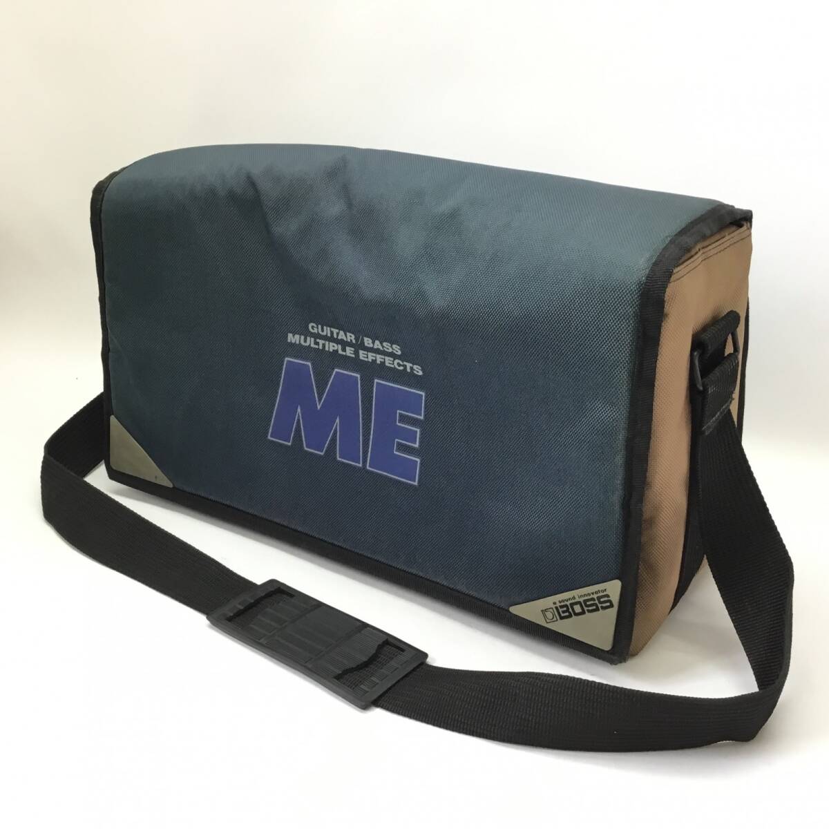 ■BOSS ボス エフェクターケース GUITAR / BASS MULTIPLE EFFECTS ME 若干の色あせ 中古品 1.34kg拍卖