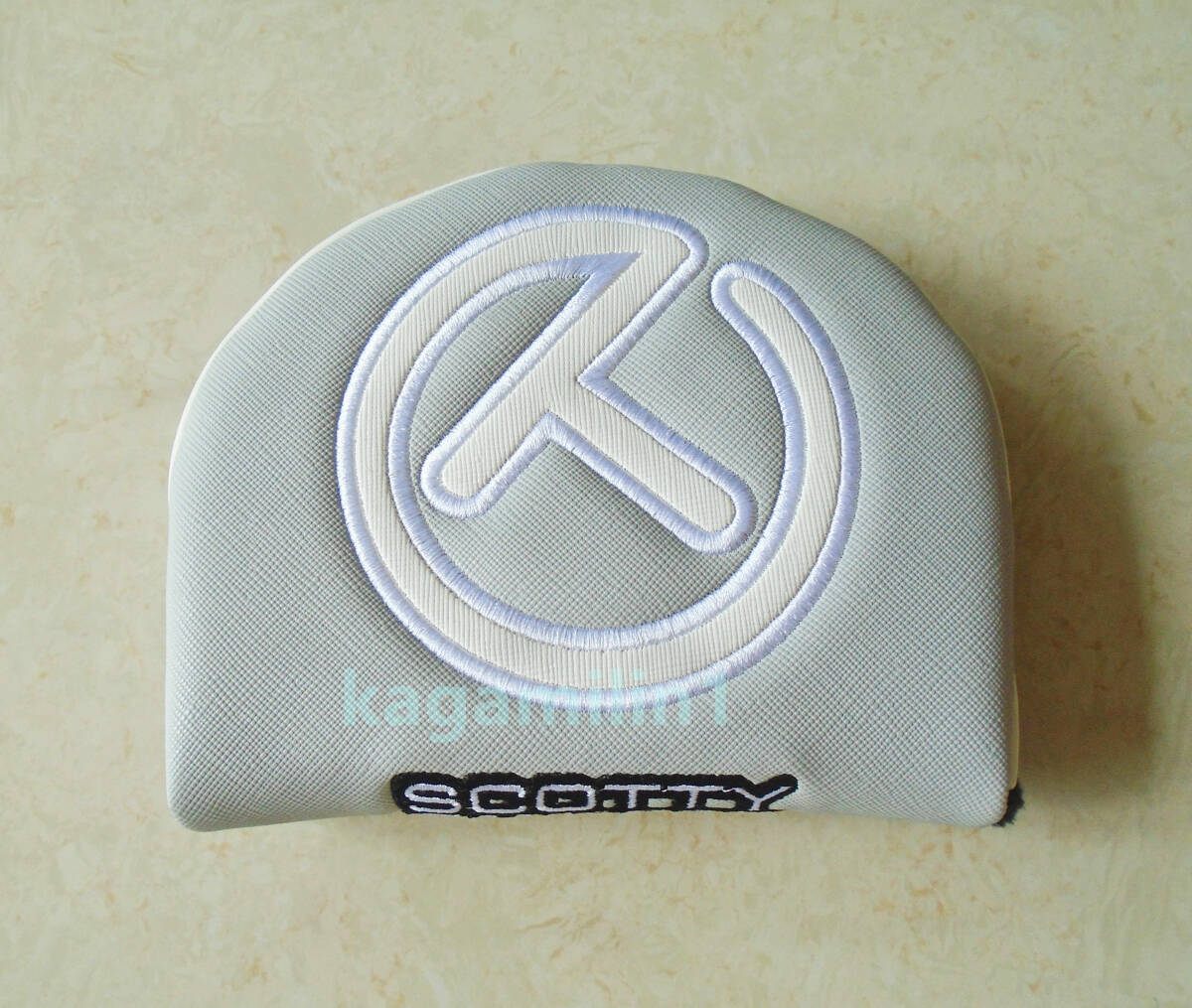 パターカバースコッティキャメロン マレットタイプ TOUR 灰*白拍卖