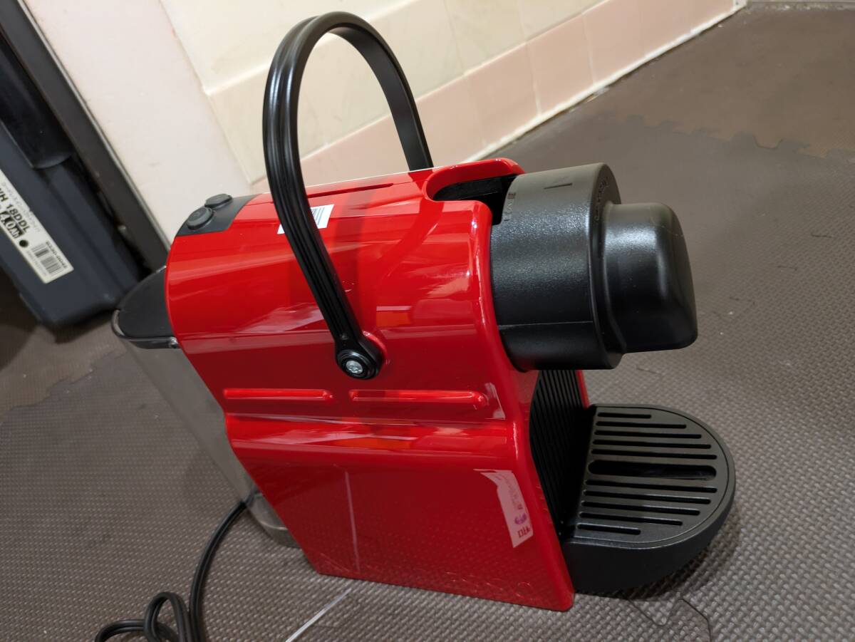 ネスプレッソ コーヒーメーカー レッド 2017年製 現状品 10132166-45854拍卖