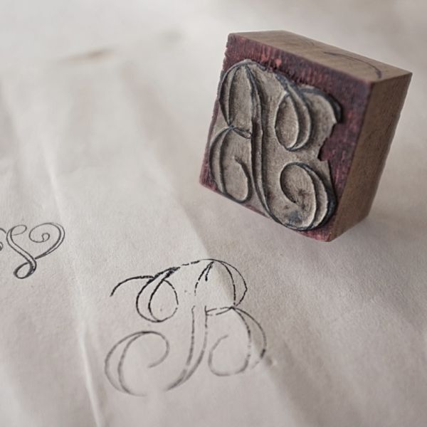 France antique 4.5c 文字の曲芸と刺繍用スタンプ モノグラムB 英字 アルファベット イニシャル ハンコ ビンテージ アンティーク フランス拍卖