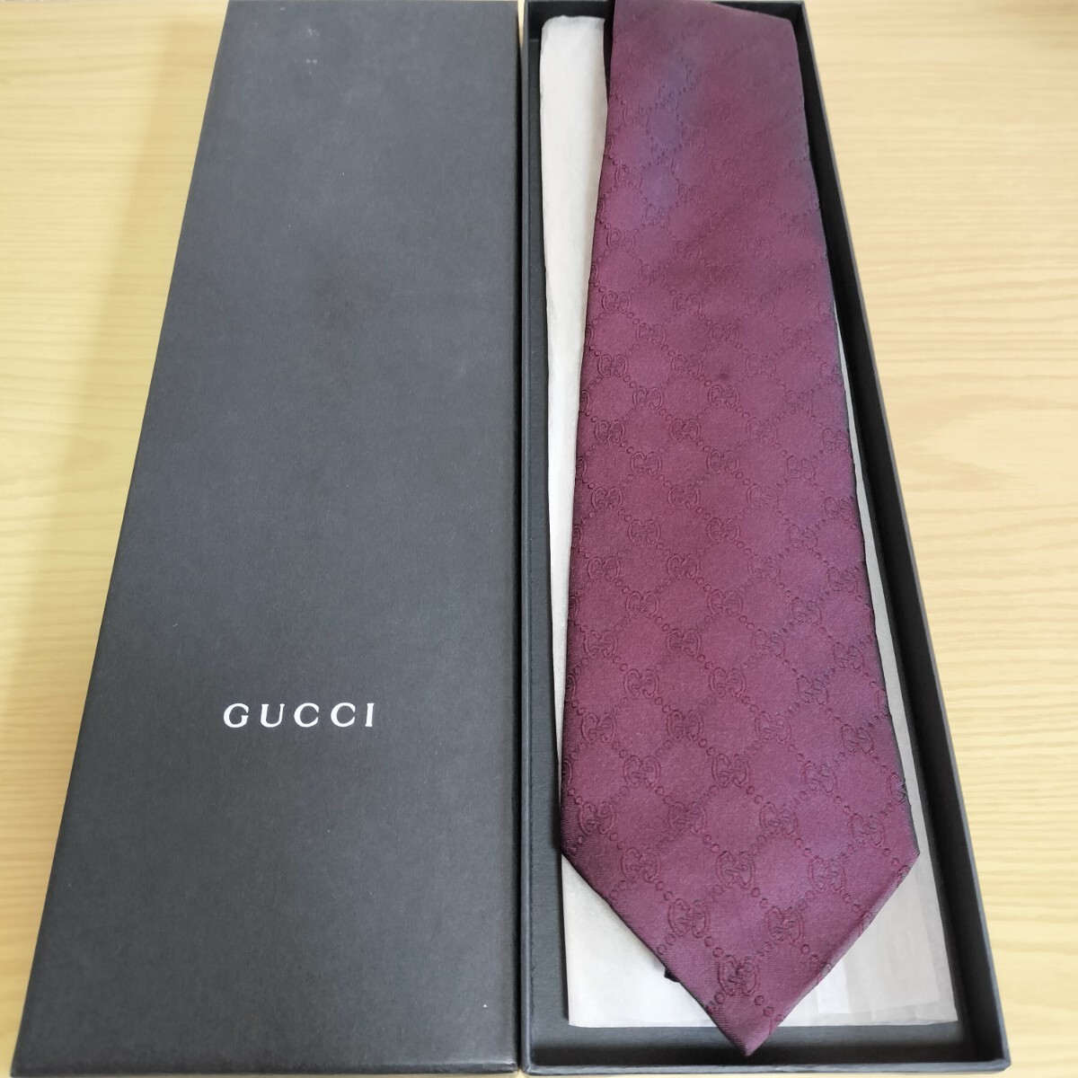 グッチ(GUCCI)ダークパープルインターロッキングGGロゴ模様ネクタイ拍卖
