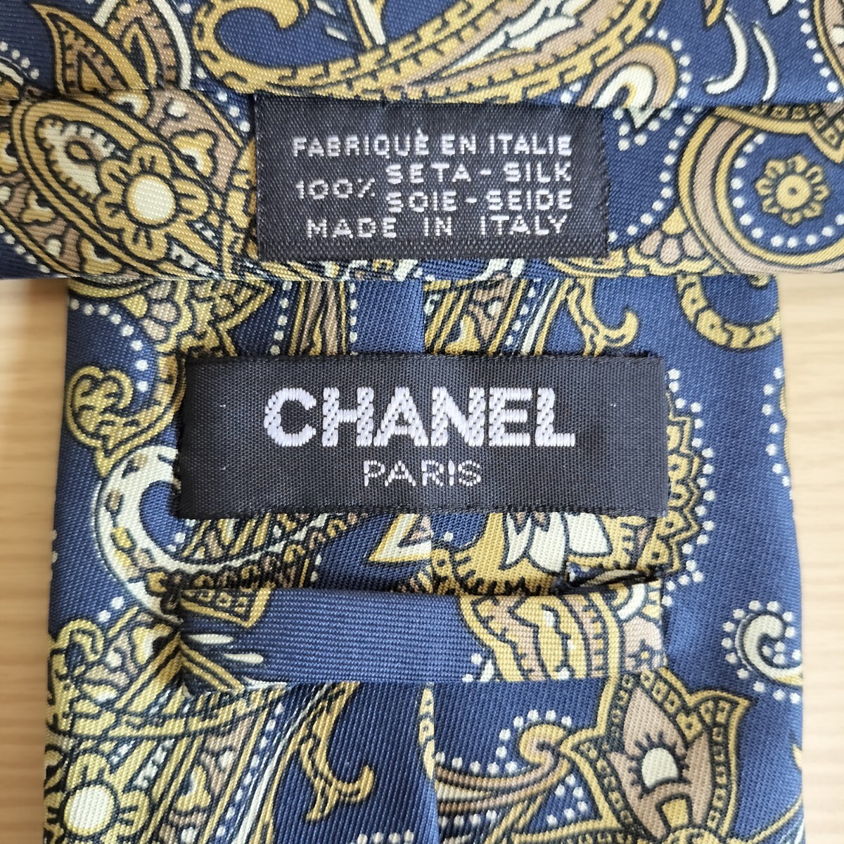 CHANEL(シャネル)青緑花つぼみ模様ネクタイ拍卖