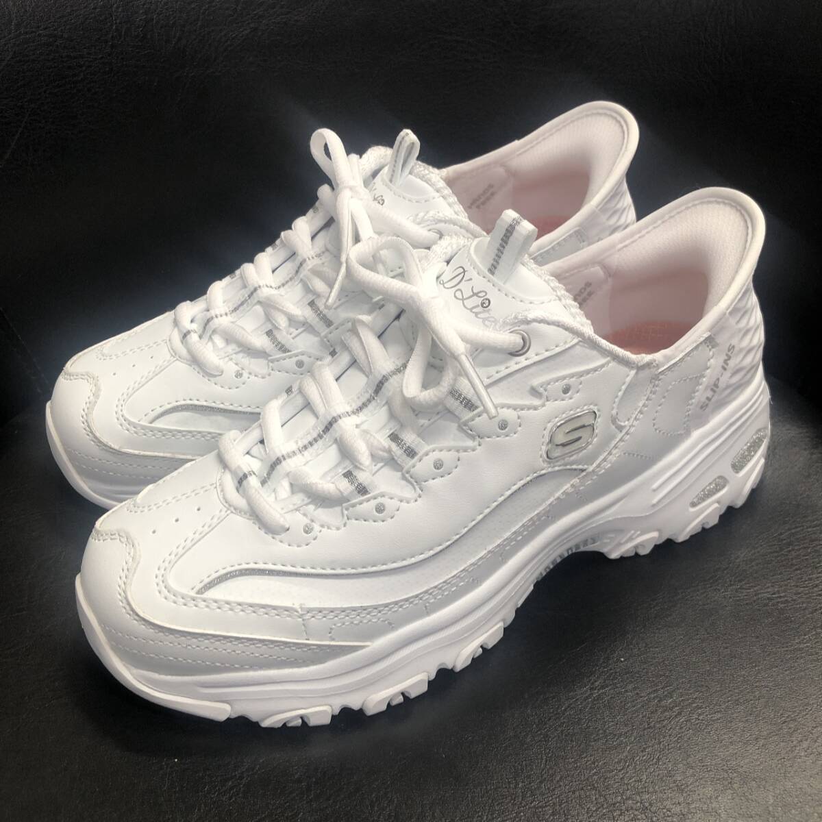 WQ597●SKECHERS : SLIP-INS 150031●23.5● 白 定価¥13090- スケッチャーズ スリップインズ拍卖