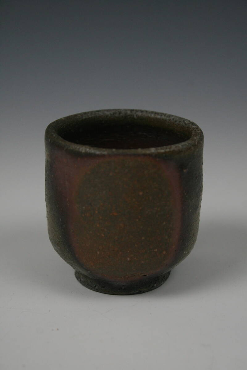 備前焼 日本工芸会正会員 黒田儀男 作 備前筒形酒呑拍卖